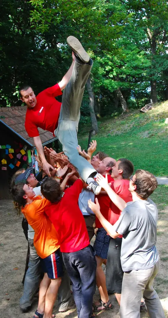 Oslava úspešnej spolupráce a pomoci od odborníka. Foto - VLŠ Baobab, Slovenský skauting | Skautské huby